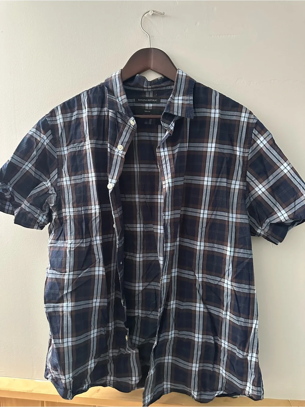 Banana Republic Navy and Light Blue Plaid Short-Sleeve Button-Up
